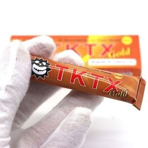 Fermi la lidocaina crema intorpidente Microblading dell'oro 10g del tatuaggio di dolore TKTX